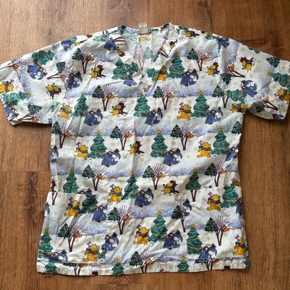 Vintage Disney Winnie The Pooh Christmas Scrub Top Women’s Medium - Picture 1 of 4